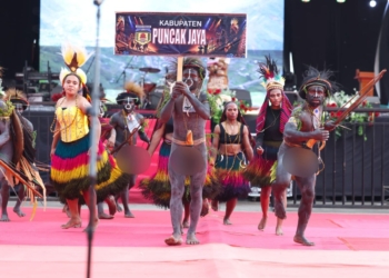 Gubernur MEPA Ajak Pelajar Manfaatkan Teknologi untuk Promosi Budaya Papua