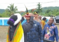 Disambut Pemakaian Mahkota, Bupati Elvis Tabuni Hadiri Pentahbisan GKII Petrus Sanoba Nabire