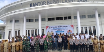 Ayah Wajib Hadir, Bupati Lanny Jaya Ajak Wujudkan Keluarga Tangguh dan Harmonis
