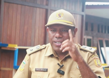 Foto : Istimewa. Keterangan Foto: David Meraudje, Plt  Kepala Kampung Tobati.