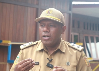 Pemkamp Tobati beri insentif bagi ondofolo dan kepala suku perkuat peran adat