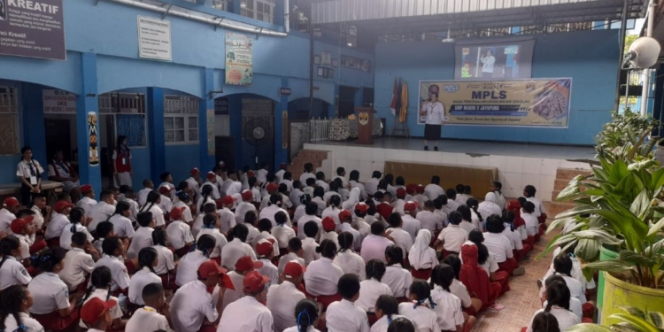 387 Siswa Baru Ikuti MPLS Ramah di SMP Negeri 2 Jayapura