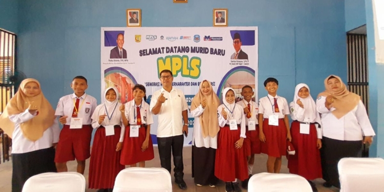 433 Siswa Baru SMPN 1 Jayapura Ikuti MPLS Ramah, Orang Tua Diminta Beri Dukungan Penuh
