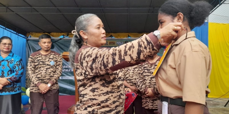 SMAN 4 Jayapura Tutup MPLS 2026, Ratusan Siswa Baru Siap Jalani Tahun Ajaran Baru