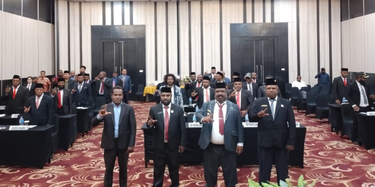 Pemkab dan DPRK Lanny Jaya Perkuat Tata Kelola Lewat Evaluasi APBD 2025