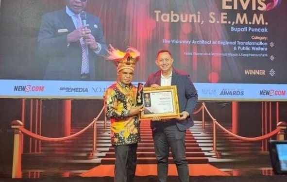 Bupati Puncak Elvis Tabuni Kembali Raih IPSEA 2026, Dua Tahun Berturut-Turut Diakui atas Transformasi Daerah