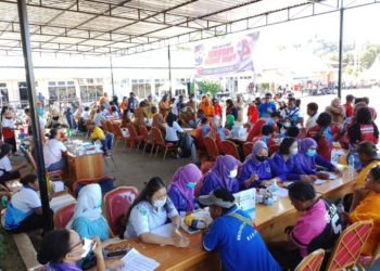 Dinkes Papua Tengah layani cek kesehatan gratis pada Semarak Hari Jadi ke-IV