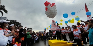 Ribuan Warga Hadiri Jalan Santai dalam Rangka Pencanangan HUT Ke-81 Kemerdekaan RI Tahun 2026 di Kota Jayapura