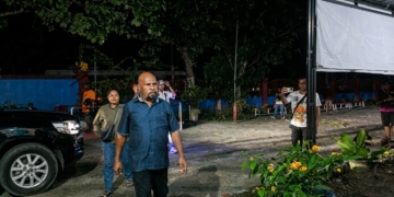 Tengah Malam, Yunus Wonda Datangi Anak-anak Diduga Keracunan MBG: “Tidak Boleh Ada yang Terlambat Ditangani”