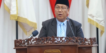 Gubernur Papua Tengah Sampaikan Pendapat Akhir Raperdasi Pertanggungjawaban APBD 2025