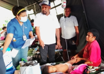 Bupati Jayapura Ajak Masyarakat Fokus Dukung Kesembuhan Korban Keracunan MBG dan Stop Sebar Hoaks