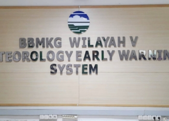 Foto oleh Andika. Keterangan Foto: Frontwall Lobby BBMKG Wilayah V Meteoroly Early Warning System.