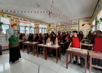 SMPN 9 Jayapura Mulai Ajarkan Bahasa Enggros-Tobati, Siswa Belajar dari Sapaan Sehari-hari