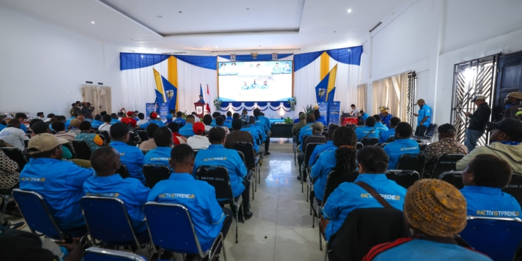 Gubernur MEPA tegaskan aktivitas provinsi tak harus berpusat di Nabire