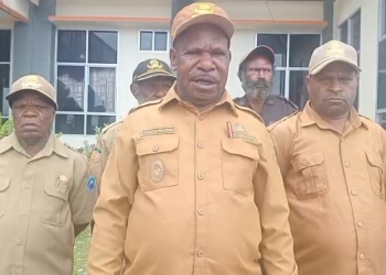 Foto : Istimewa. Keterangan Foto : Wakil Bupati Yalimo, Yan Kirakla, saat saat usai mengimbauan memimpin apel ASN di lingkungan Pemerintah Kabupaten Yalimo, Senin (10/8/2026), di halaman Kantor Bupati Yalimo, Provinsi Papua Pegunungan.