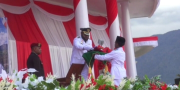 Khidmat Dan Penuh Semangat, Lanny Jaya Tutup HUT RI Ke-81