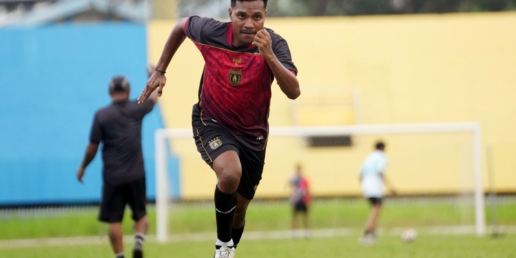 Jelang Liga 2 Bergulir, Persipura Pinjamkan Markus Madjar ke PSS Sleman