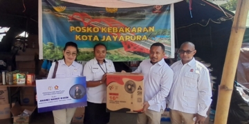 Peduli Korban Kebakaran di Kelurahan Mandala, Gerindra Papua Salurkan Bantuan