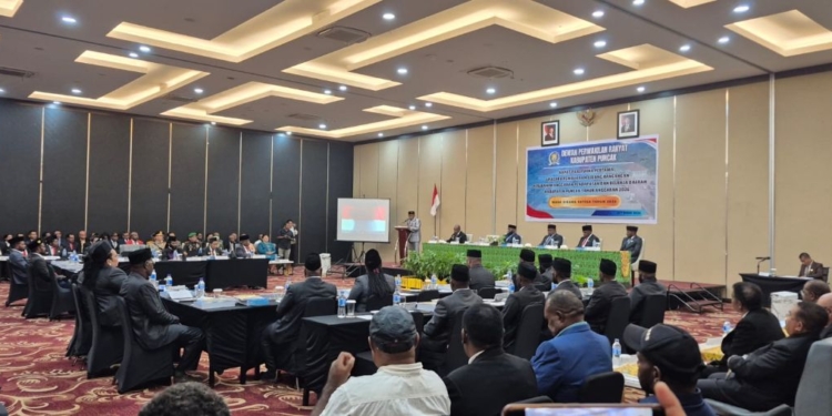 Sampaikan Nota Keuangan, Bupati Puncak : APBD Perubahan 2026 Fokus Pemulihan Pascabencana