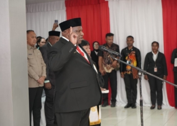 Gubernur Lantik Elai Giban Sebagai Sekda Definitif Provinsi Papua Pegunungan