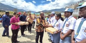 Meki Nawipa Dorong Pendidikan Puncak Tetap Berjalan Ditengah Tantangan Keamanan