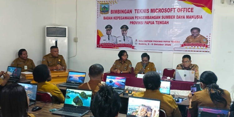 BKPSDM Papua Tengah Tingkatkan Kompetensi ASN melalui Bimtek Microsoft Office