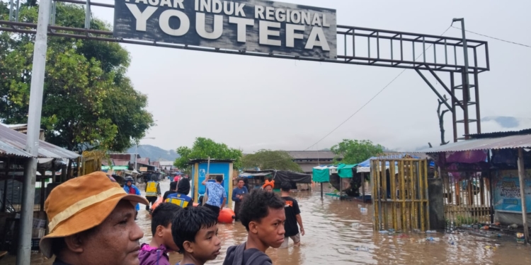 Pemerintah Kota Bersama Instansi Teknis Ambil Langkah Cepat Tangani Banjir dan Longsor di Kota Jayapura