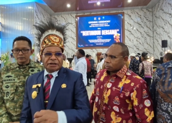 Bupati Elvis Tabuni Tegas: Jangan Ada Provokasi di Tubuh GKII Papua Tengah
