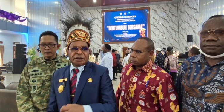 Bupati Elvis Tabuni Tegas: Jangan Ada Provokasi di Tubuh GKII Papua Tengah