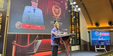 Hadapi Krisis Pegunungan, Elvis Tabuni Raih Penghargaan Nasional