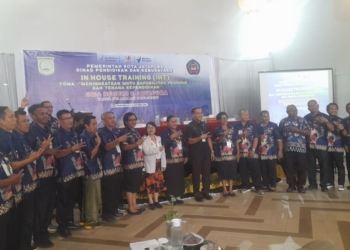 Foto Andika / ket : Pembukaan IHT tahun 2026 di SMA 2 Jayapura, dihadiri Kepala Dinas Pendidikan Kota Jayapura, Jumat (23/10).