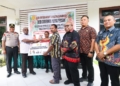 Gubernur Meki Nawipa Serahkan Mesin Pengolah Kopi untuk Kelompok Tani di Mimika