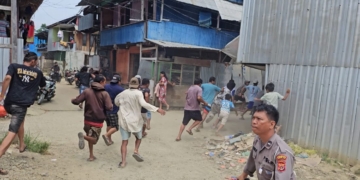 Polisi Bubarkan Judi Sabung Ayam di Pasar Youtefa