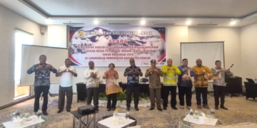 Bupati Elvis Tabuni Minta OPD Puncak Pahami Aturan SHS dan Pertanggungjawaban SPPD