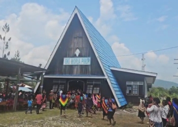 Bupati Yalimo Janji Bantuan Rp2,5 Miliar untuk Pembangunan Gereja GKI Moria Pirip Kampung Yabema